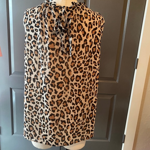 Loft Cheetah print. Tie back. Fully lined. - Picture 2 of 5